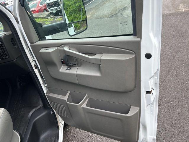 2022 Chevrolet Express Cutaway Work Van