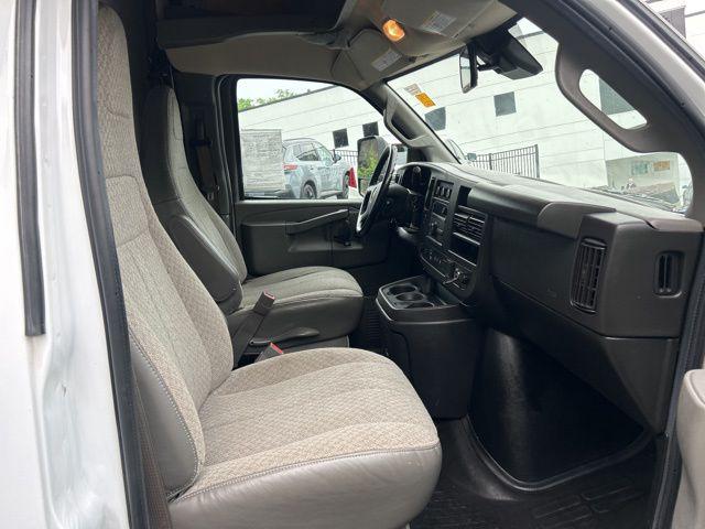 2022 Chevrolet Express Cutaway Work Van