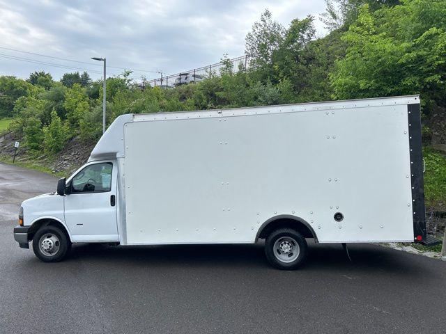 2022 Chevrolet Express Cutaway Work Van