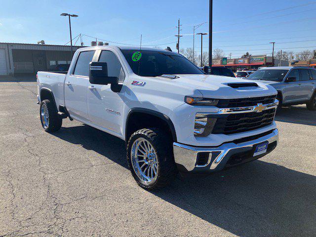 2024 Chevrolet Silverado 2500HD 4WD Crew Cab Standard Bed LT