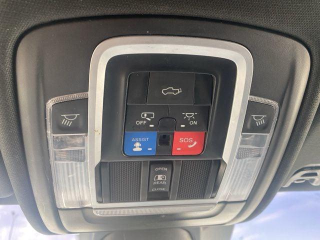 2023 Ram 1500 Laramie Crew Cab 4x4 5'7" Box