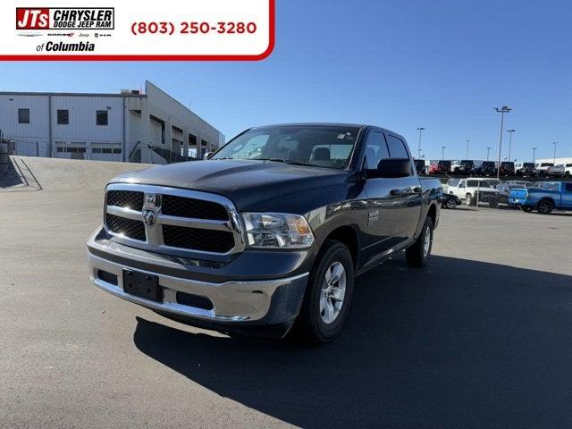 2022 RAM 1500 Classic SLT Crew Cab 4x2 57 Box