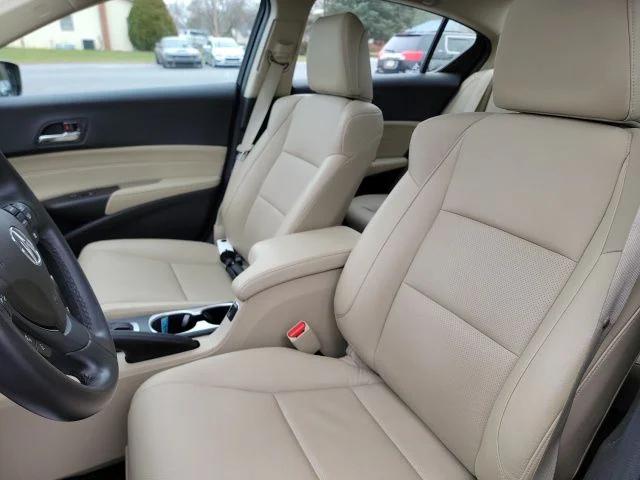 2017 Acura ILX Premium Package
