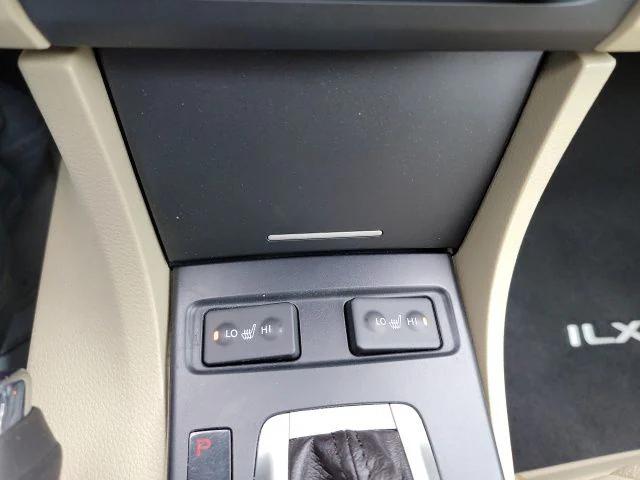 2017 Acura ILX Premium Package