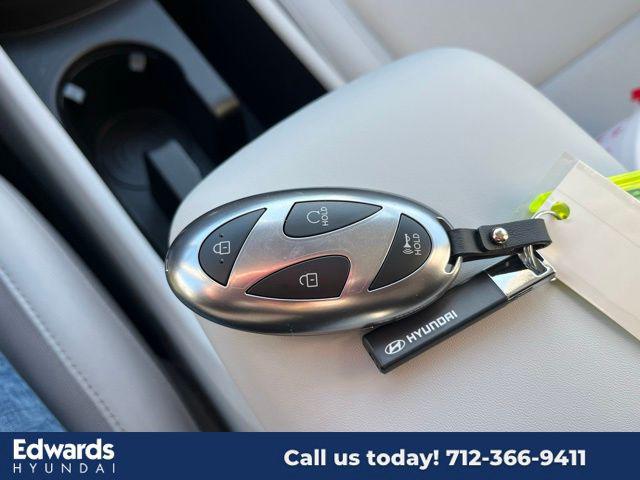2025 Hyundai Kona SEL Convenience