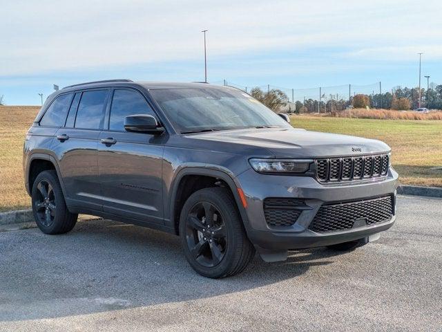 2022 Jeep Grand Cherokee Altitude 4x2