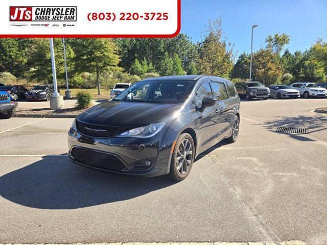 2020 Chrysler Pacifica Touring