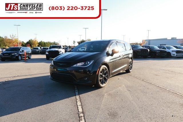 2020 Chrysler Pacifica Touring 2020 Chrysler Pacifica Touring