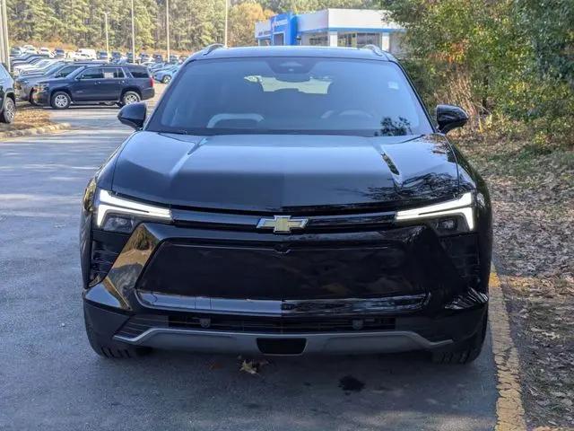 2025 Chevrolet V Blazer eAWD LT