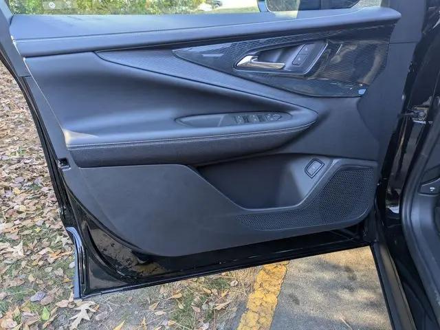 2025 Chevrolet V Blazer eAWD LT