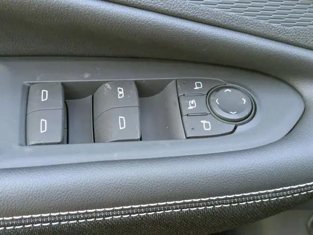 2025 Chevrolet V Blazer eAWD LT