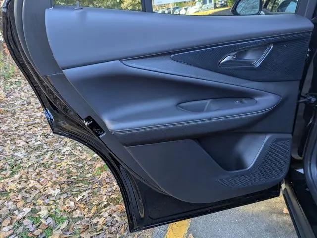 2025 Chevrolet V Blazer eAWD LT