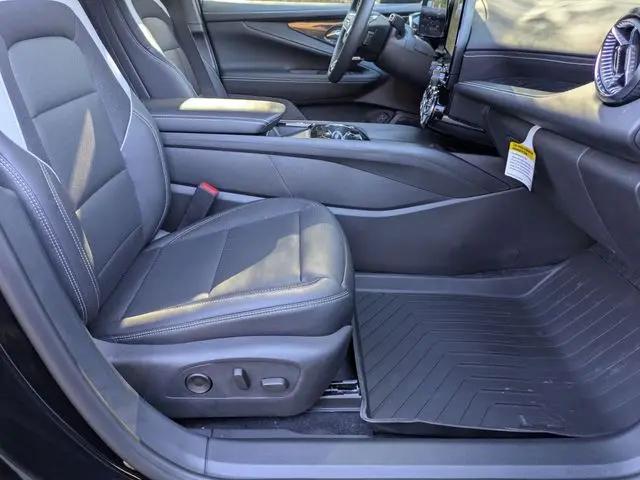 2025 Chevrolet V Blazer eAWD LT