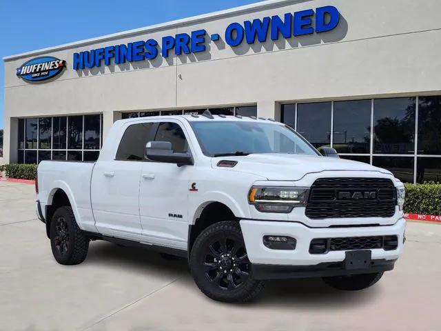 2022 RAM 2500 Limited Mega Cab 4x4 64 Box