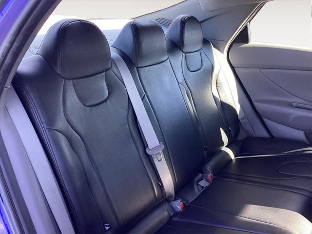 2021 Hyundai Elantra SE