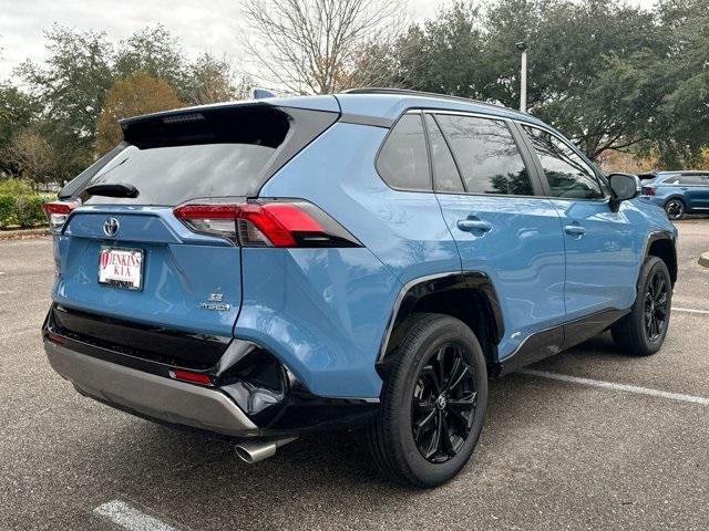 2024 Toyota RAV4 Hybrid SE