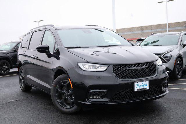 2025 Chrysler Pacifica Hybrid PACIFICA PLUG-IN HYBRID S APPEARANCE