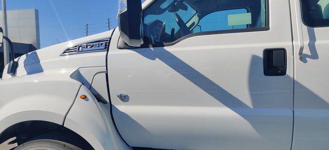 2025 Ford F-750 Base