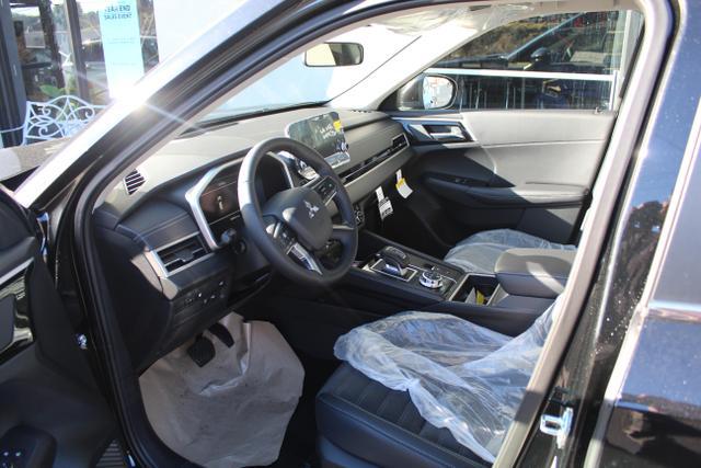 2025 Mitsubishi Outlander PHEV SE S-AWC