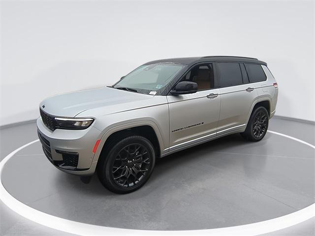 2025 Jeep Grand Cherokee GRAND CHEROKEE L SUMMIT 4X4
