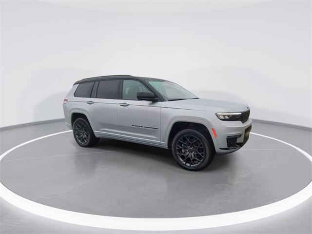 2025 Jeep Grand Cherokee GRAND CHEROKEE L SUMMIT 4X4