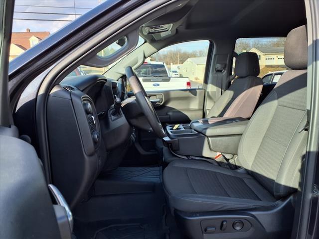 2022 Chevrolet Silverado 1500 4WD Crew Cab Short Bed Custom