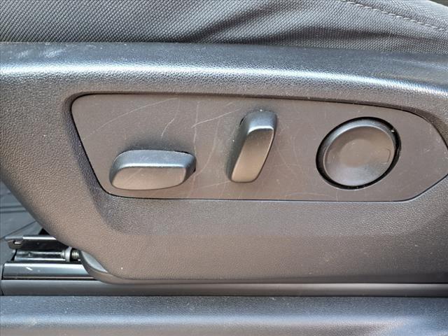 2022 Chevrolet Silverado 1500 4WD Crew Cab Short Bed Custom