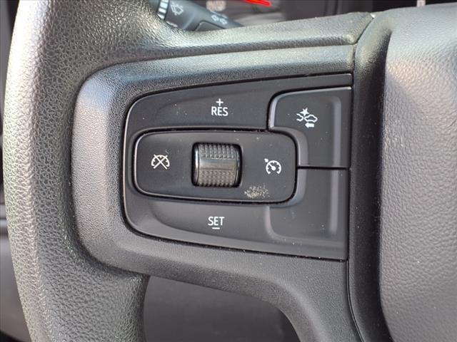 2022 Chevrolet Silverado 1500 4WD Crew Cab Short Bed Custom
