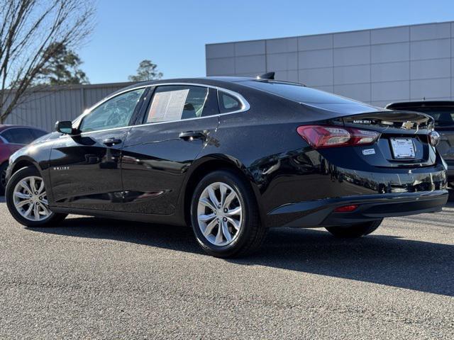 2022 Chevrolet Malibu FWD LT