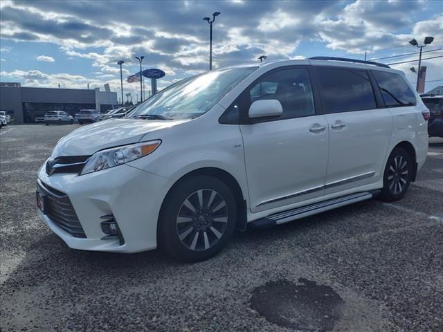 2019 Toyota Sienna XLE Premium 7 Passenger