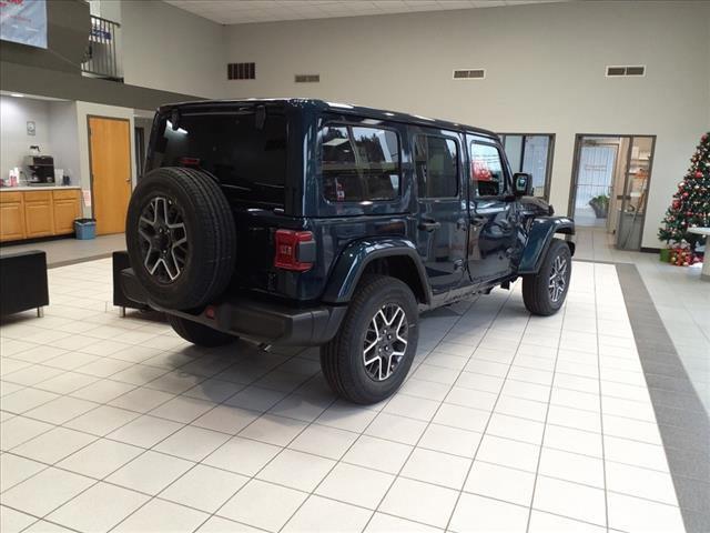 2025 Jeep Wrangler 4-Door Sahara 4x4