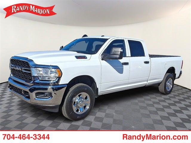 2023 RAM 2500 Tradesman Crew Cab 4x4 8 Box