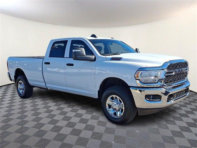 2023 RAM 2500 Tradesman Crew Cab 4x4 8 Box