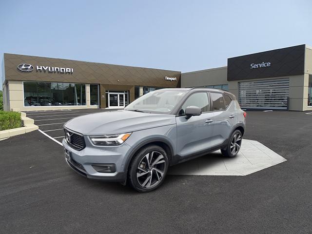 2022 Volvo XC40