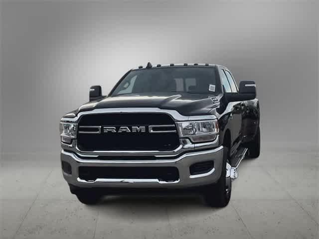 2024 RAM Ram 3500 RAM 3500 TRADESMAN CREW CAB 4X4 8 BOX