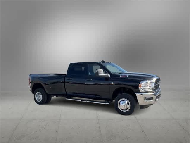 2024 RAM Ram 3500 RAM 3500 TRADESMAN CREW CAB 4X4 8 BOX