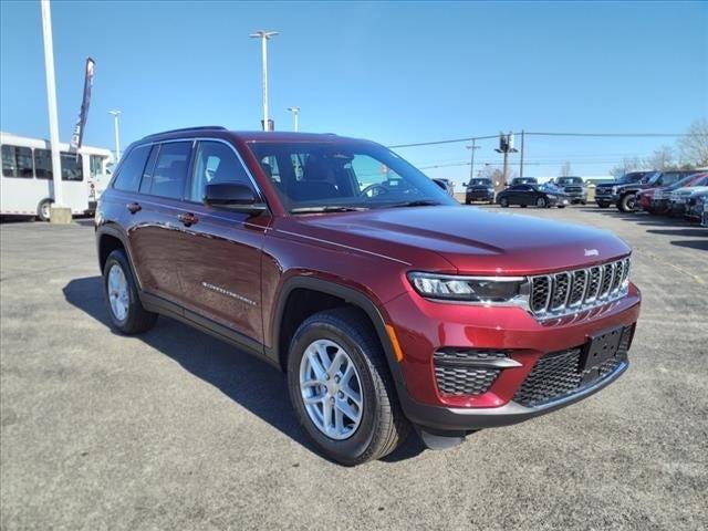 2025 Jeep Grand Cherokee GRAND CHEROKEE LAREDO X 4X4
