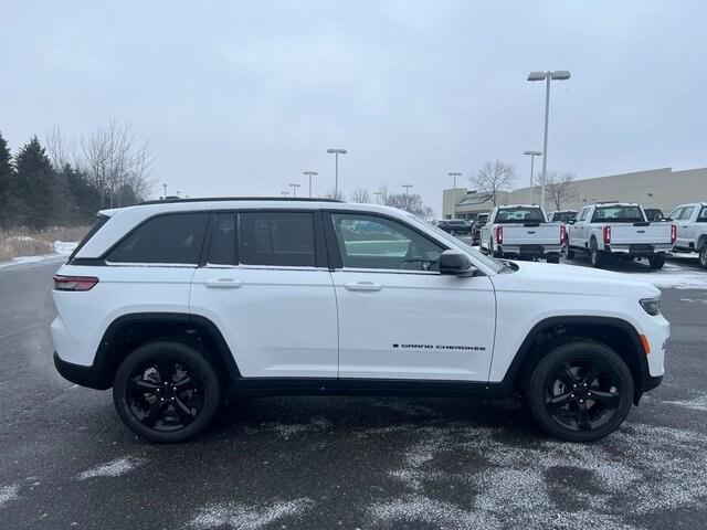 2025 Jeep Grand Cherokee GRAND CHEROKEE ALTITUDE 4X4