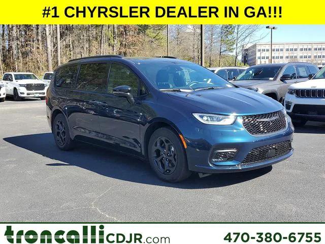 2025 Chrysler Pacifica Hybrid PACIFICA PLUG-IN HYBRID S APPEARANCE