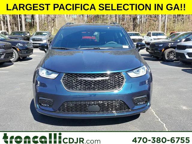2025 Chrysler Pacifica Hybrid PACIFICA PLUG-IN HYBRID S APPEARANCE