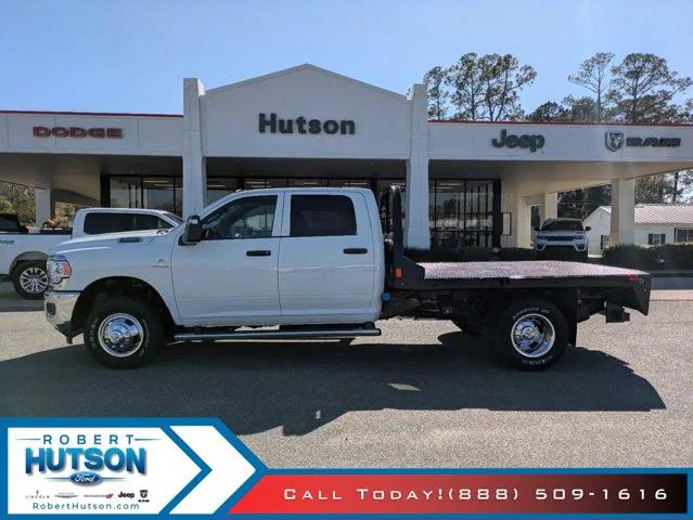 2024 RAM Ram 3500 Chassis Cab RAM 3500 TRADESMAN CREW CAB CHASSIS 4X4 60 CA