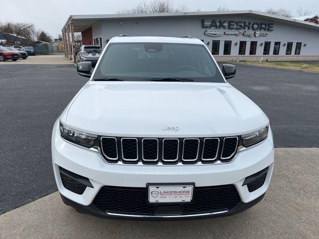 2025 Jeep Grand Cherokee GRAND CHEROKEE LAREDO X 4X4