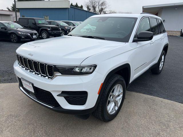 2025 Jeep Grand Cherokee GRAND CHEROKEE LAREDO X 4X4