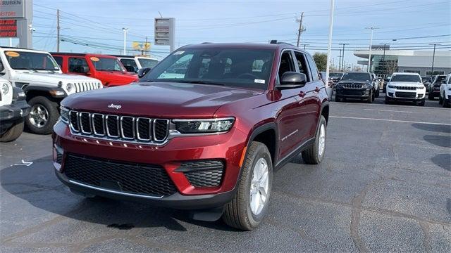 2025 Jeep Grand Cherokee GRAND CHEROKEE LAREDO X 4X2