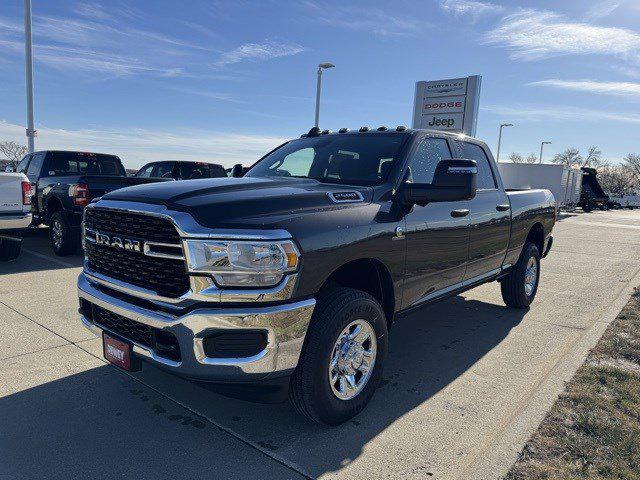 2024 RAM Ram 2500 RAM 2500 TRADESMAN CREW CAB 4X4 64 BOX