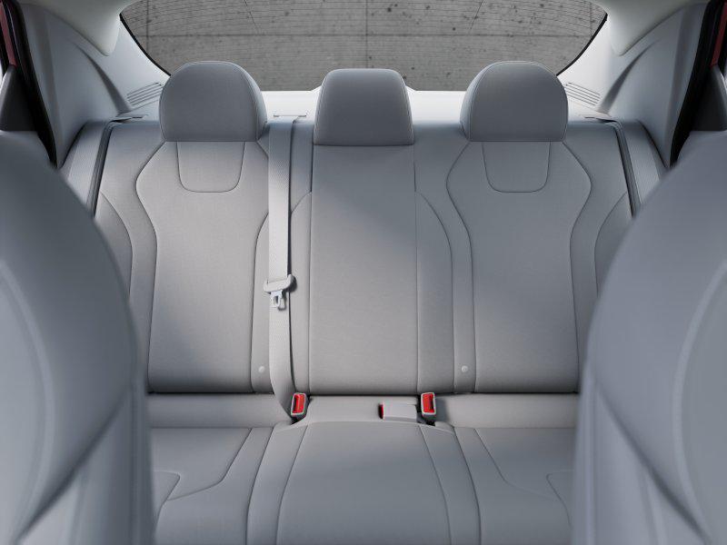 2025 Hyundai Elantra SE - Photo 12