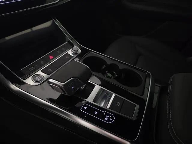 2025 Audi Q8 Premium 55 TFSI quattro