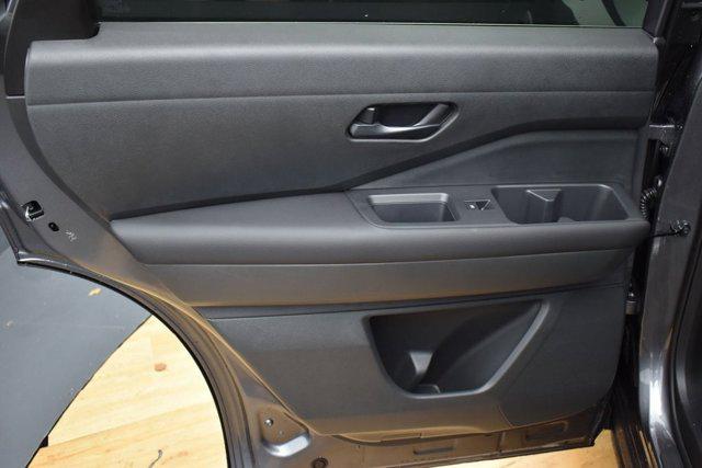 2025 Nissan Pathfinder S 4WD