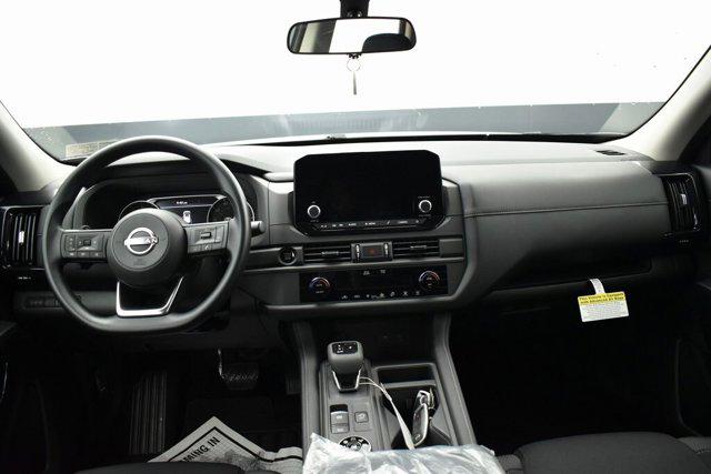 2025 Nissan Pathfinder S 4WD