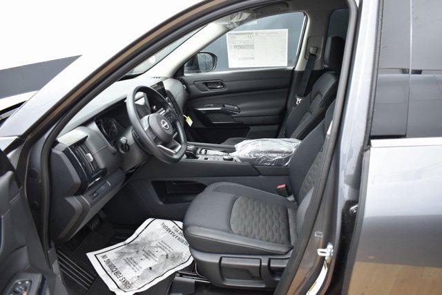 2025 Nissan Pathfinder S 4WD